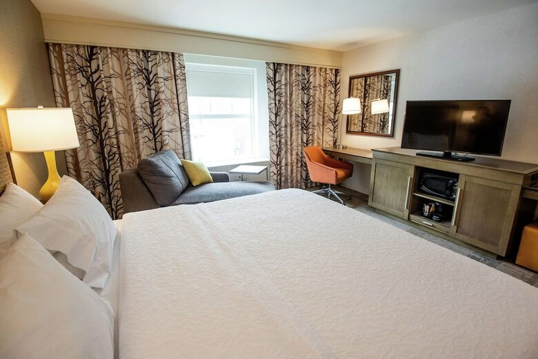 Hotel Hampton Inn And Suites Manchester