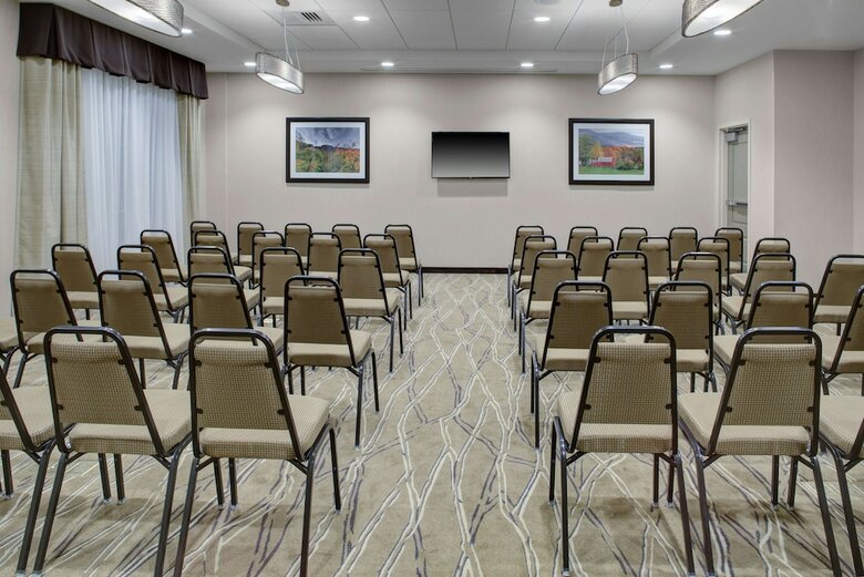 Hotel Hampton Inn And Suites Manchester