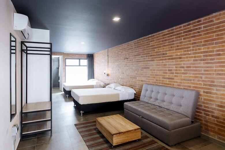 Aparthotel Soy Local Housetel
