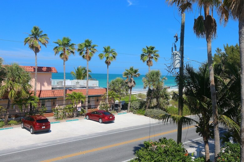 The Beach Club At Anna Maria By Rva