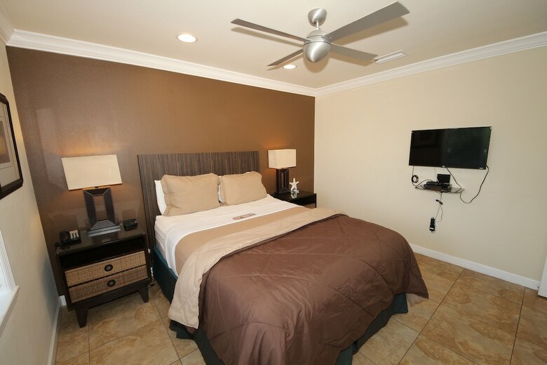 The Beach Club At Anna Maria By Rva