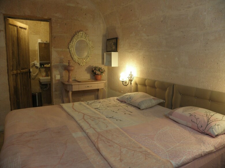 Demisos Caves The Hotel