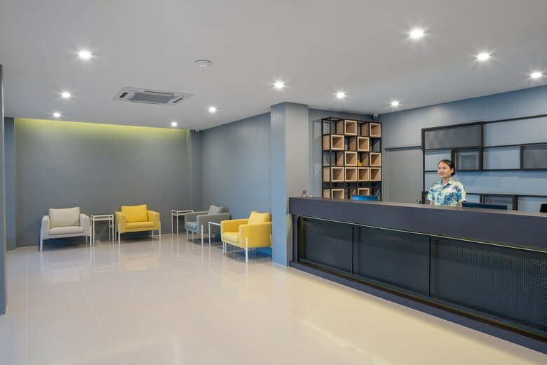 Nora Lakeview Hotel
