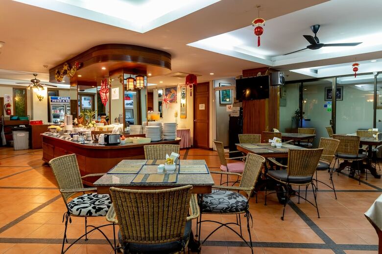 Thipurai Beach Hotel Annex