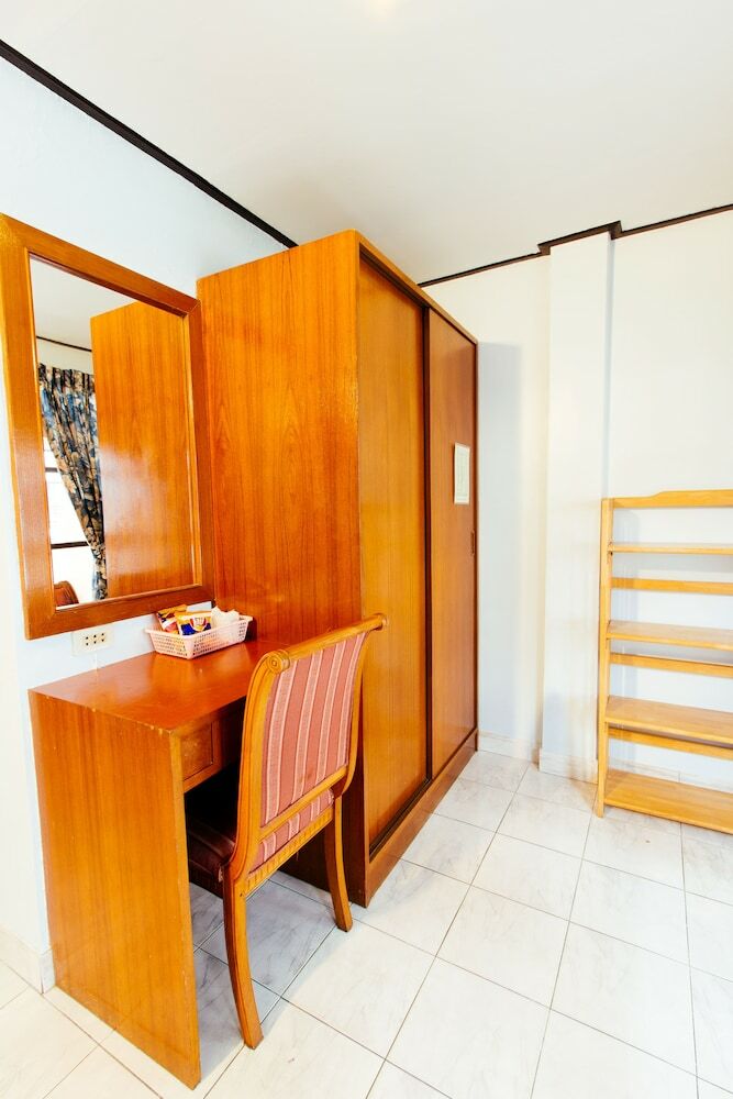 Thipurai Beach Hotel Annex