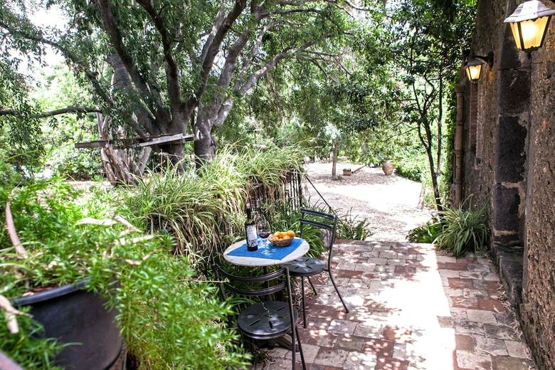 Hotel Etna Botanic Garden