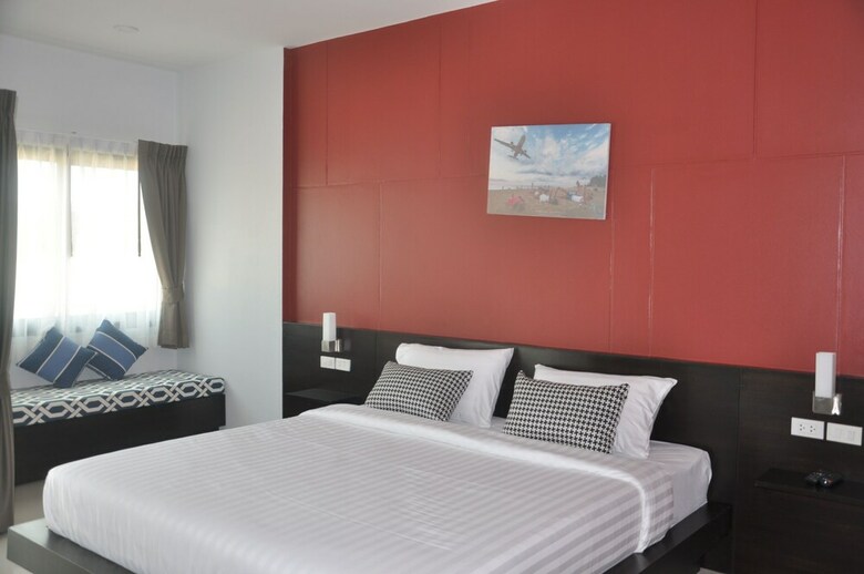 Hotel Phuket Airport Place
