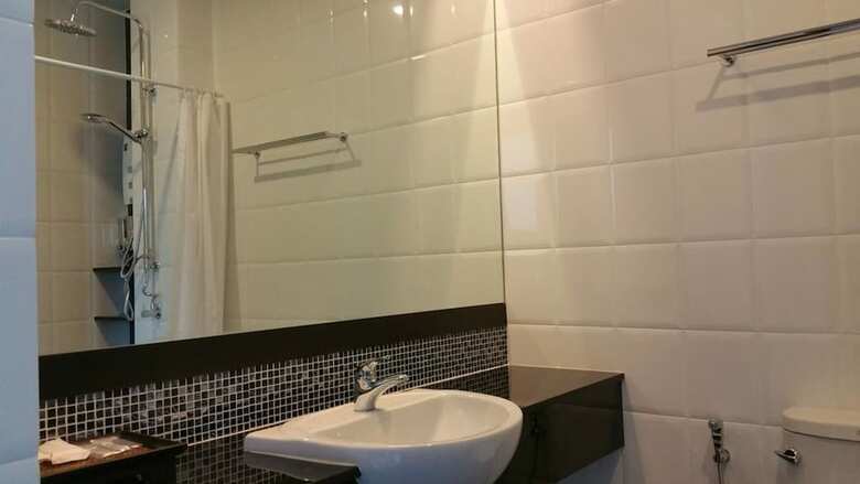 Hotel Phuket Airport Place