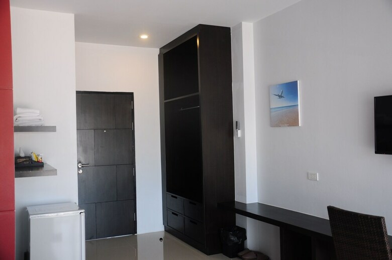 Hotel Phuket Airport Place