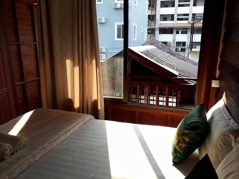 Hotel Phubarn Inn