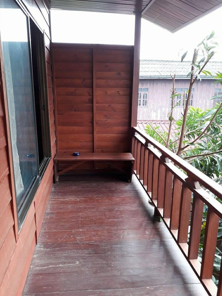 Hotel Phubarn Inn
