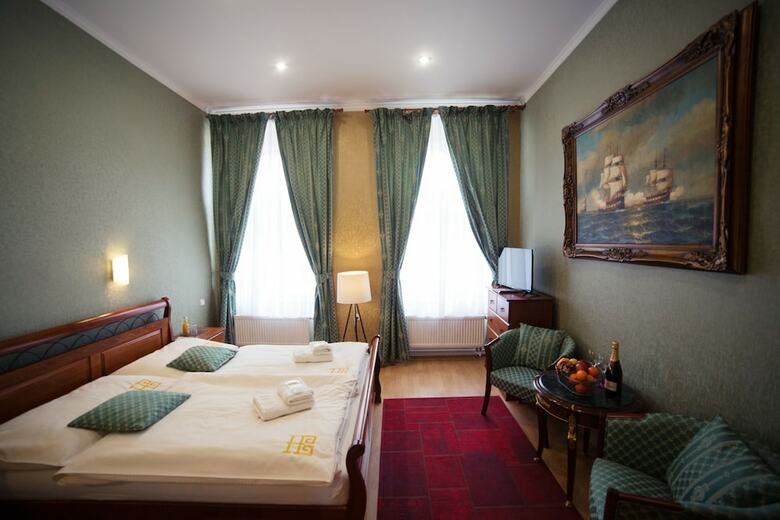 Hotel Bristol