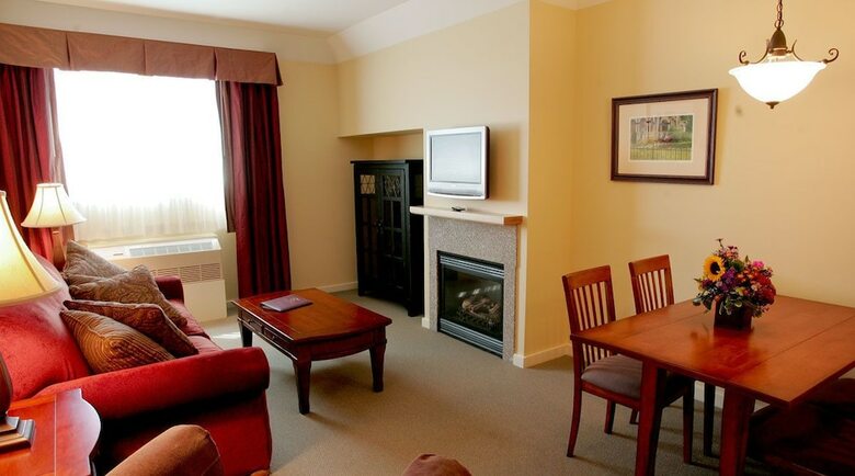 Hotel Pointe At Castle Hill Resort