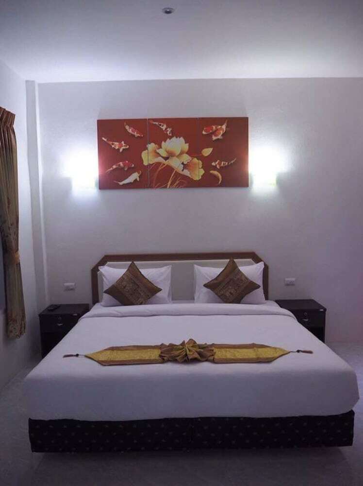 Hotel At Night Airport Resort
