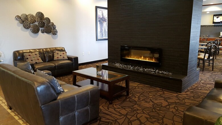 Hotel Expressway Suites Fargo