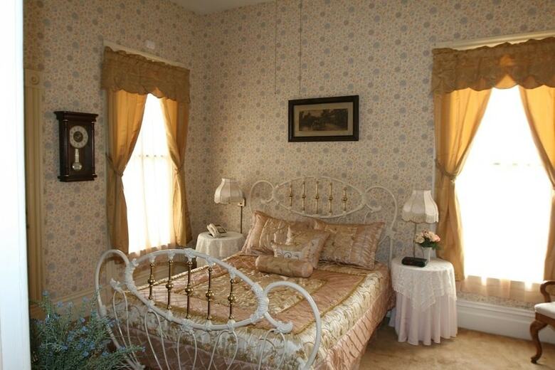 Bed & Breakfast Power's Mansion Inn