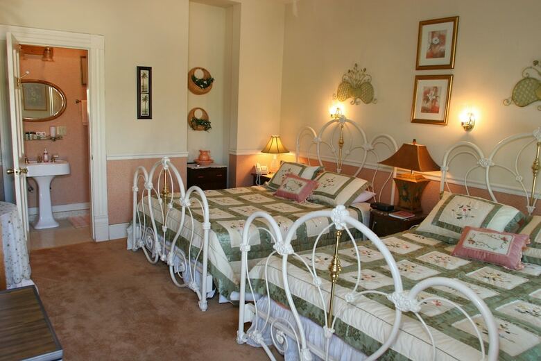 Bed & Breakfast Power's Mansion Inn