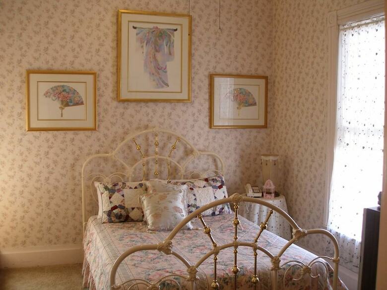 Bed & Breakfast Power's Mansion Inn