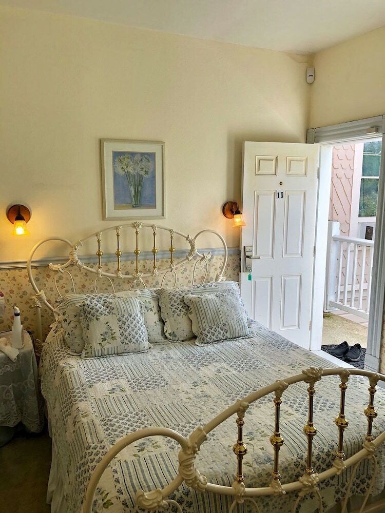 Bed & Breakfast Power's Mansion Inn