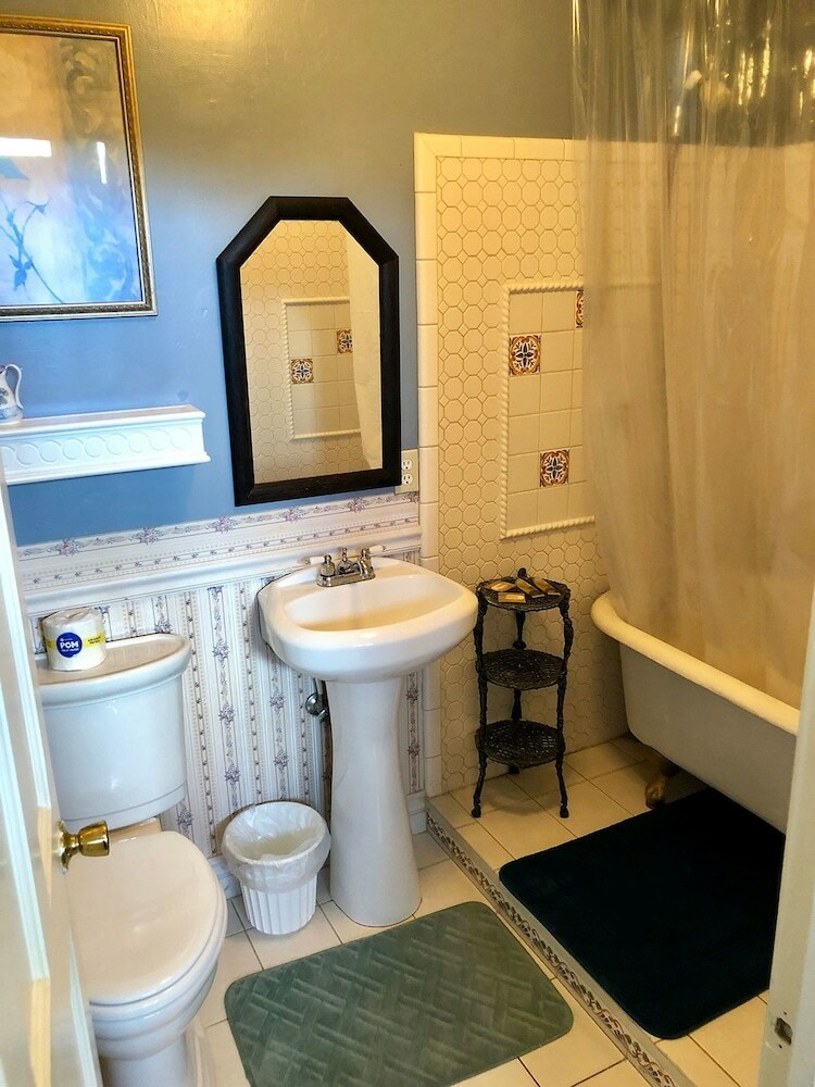 Bed & Breakfast Power's Mansion Inn
