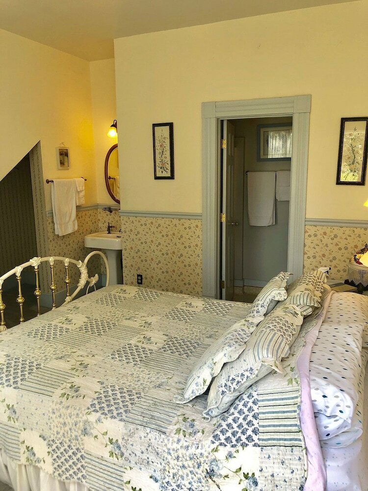 Bed & Breakfast Power's Mansion Inn