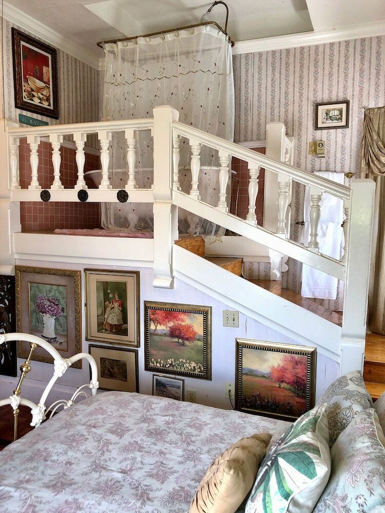 Bed & Breakfast Power's Mansion Inn