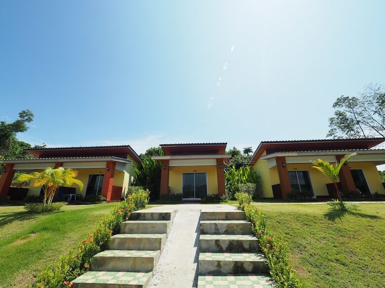 Hotel Anyaman Lanta House