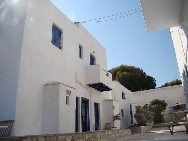 Hotel Manos Rooms