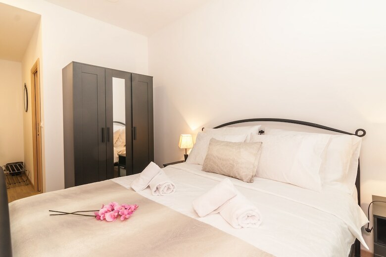 Hotel Cafe Royal Rooms