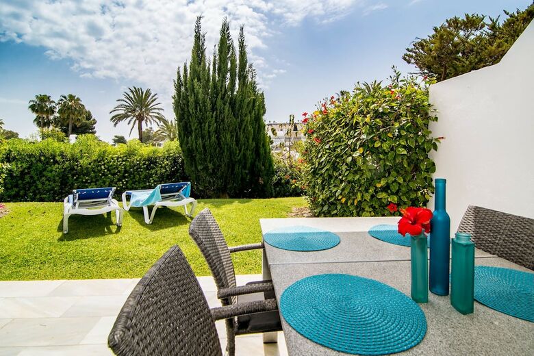 Apartment Los Dragos - Roomservice