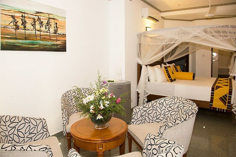 Hotel Suriya Arana