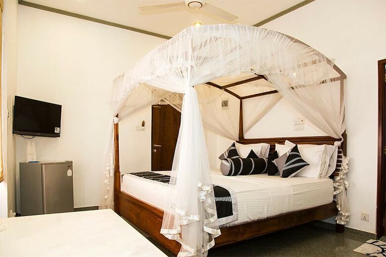 Hotel Suriya Arana