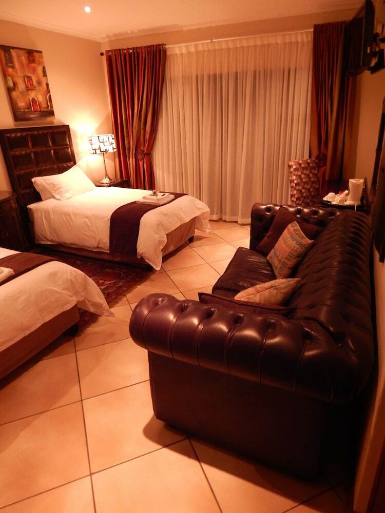 Hotel Border Close Guesthouse