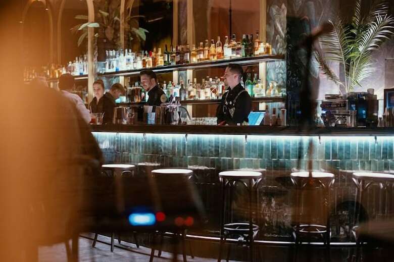 Hotel Mika Downtown