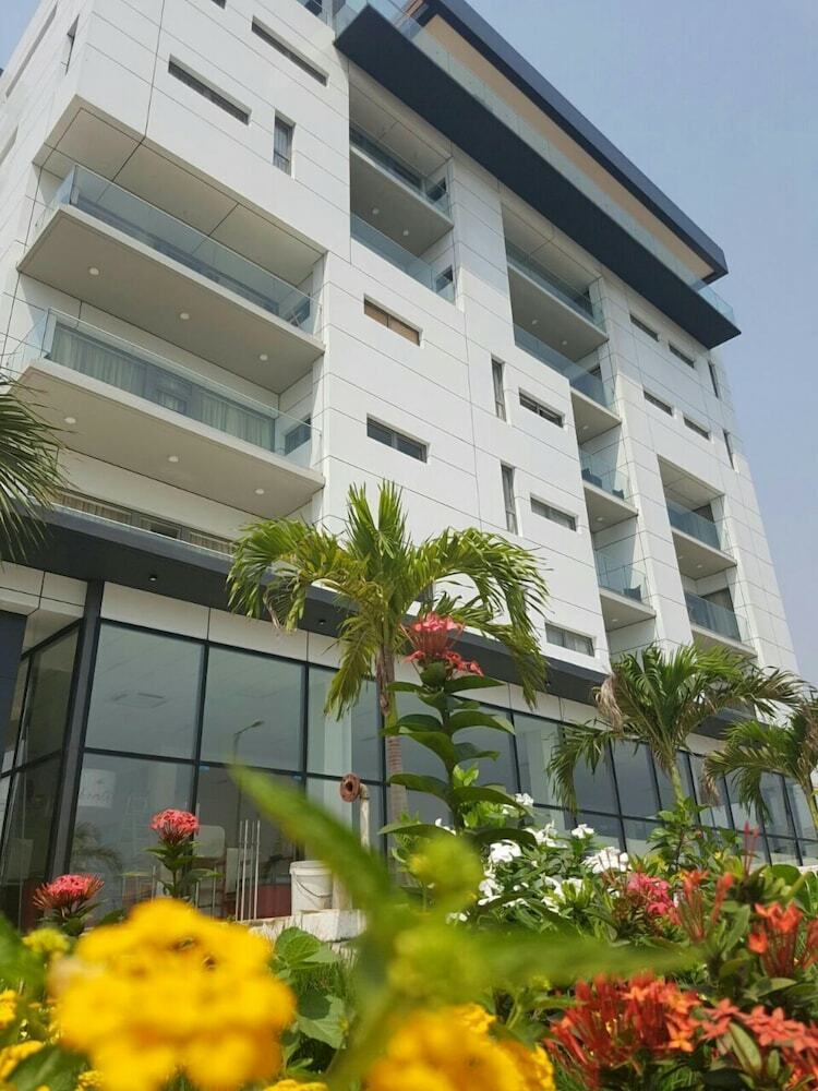 Aparthotel Suncity Apartments Hotel