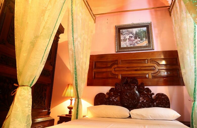 Hotel The Castle