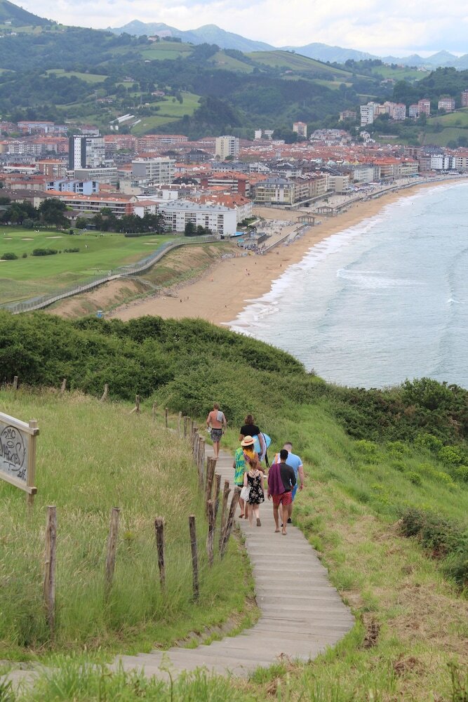 Hostal San Sebastian Surf Camp