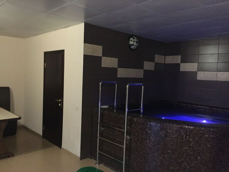 Hotel Marton 20 Let Vlksm