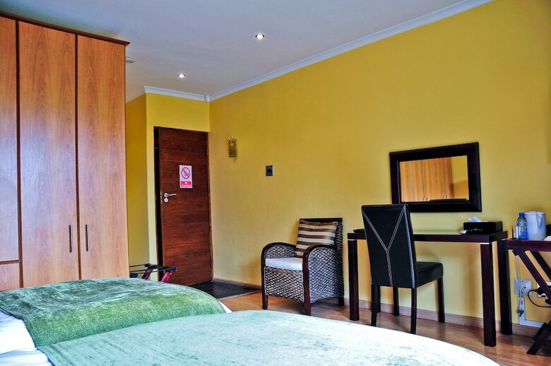 Hotel Mandalay Beach Guest House