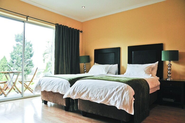Hotel Mandalay Beach Guest House