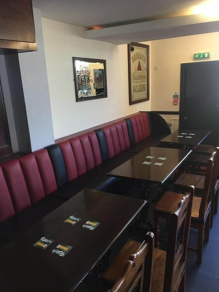 Hostal The King Harry