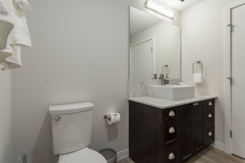 Domicile Suites At Cove