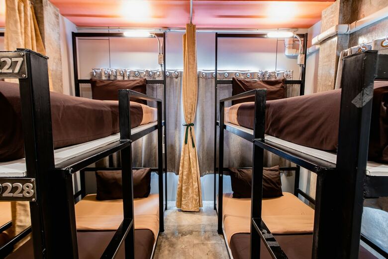 Hostal The Alley Hostel & Bistro
