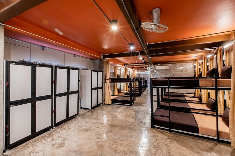 Hostal The Alley Hostel & Bistro