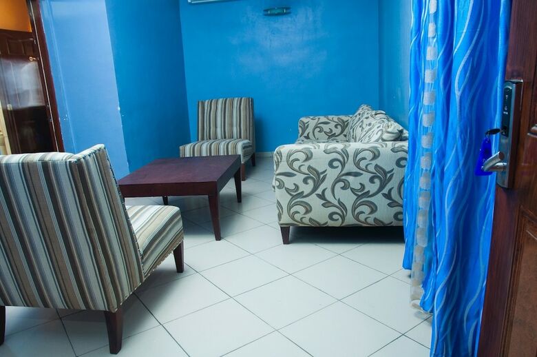 Sugarland Hotel & Suites