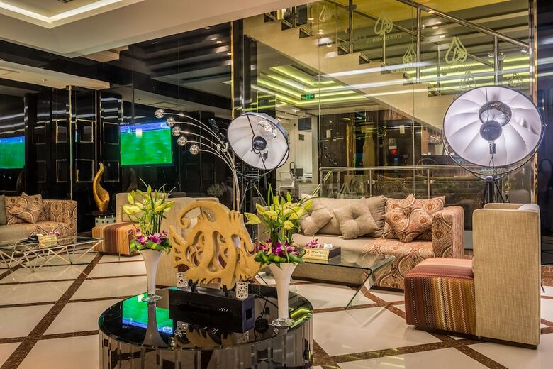 Hotel Almuhaidb Al Takhasosi Suites