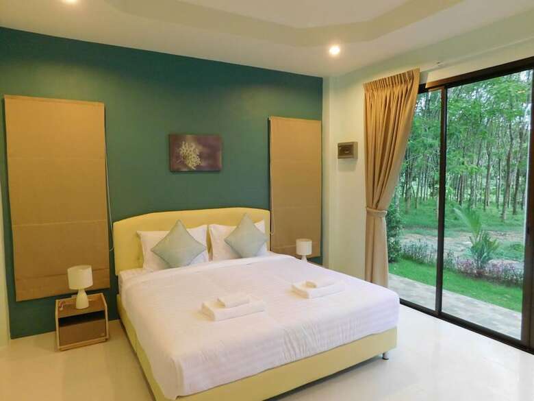 Hotel Phuket Sirinapha Resort