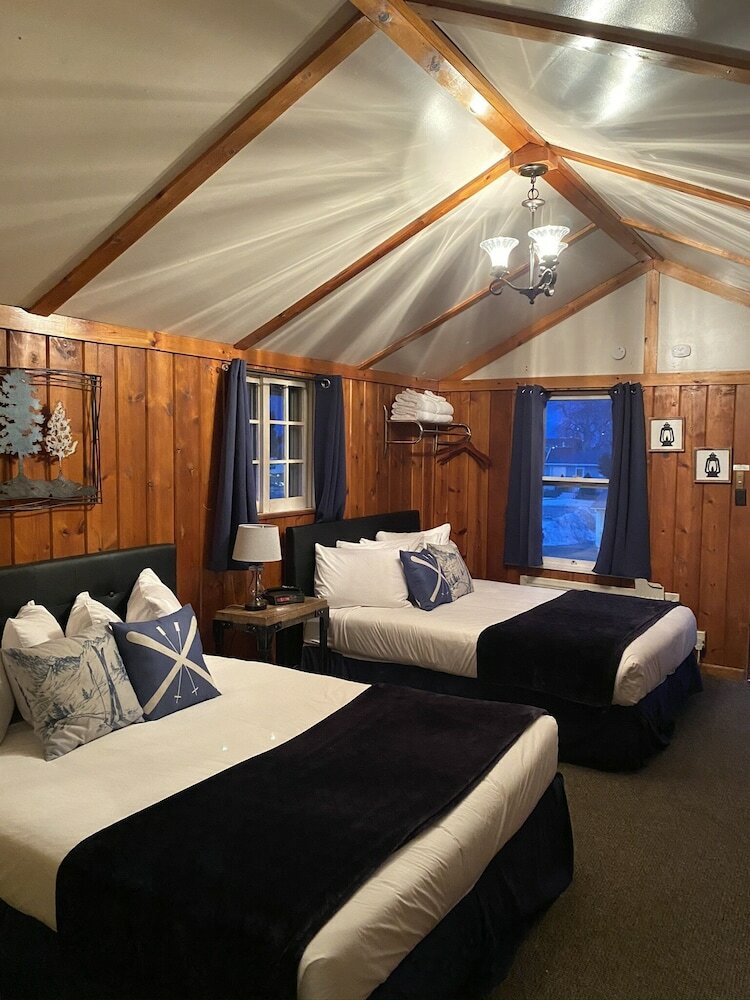 Motel Lamplighter Cabins & Suites
