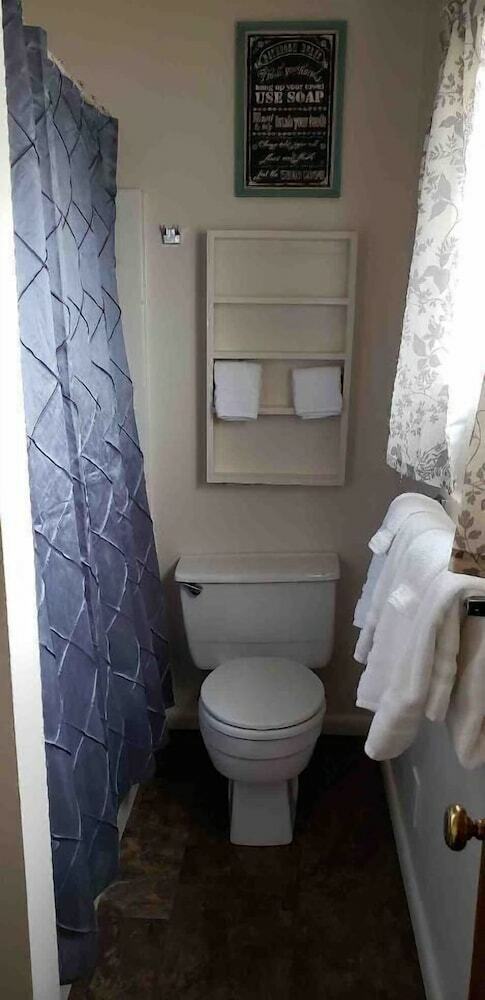 Motel Lamplighter Cabins & Suites