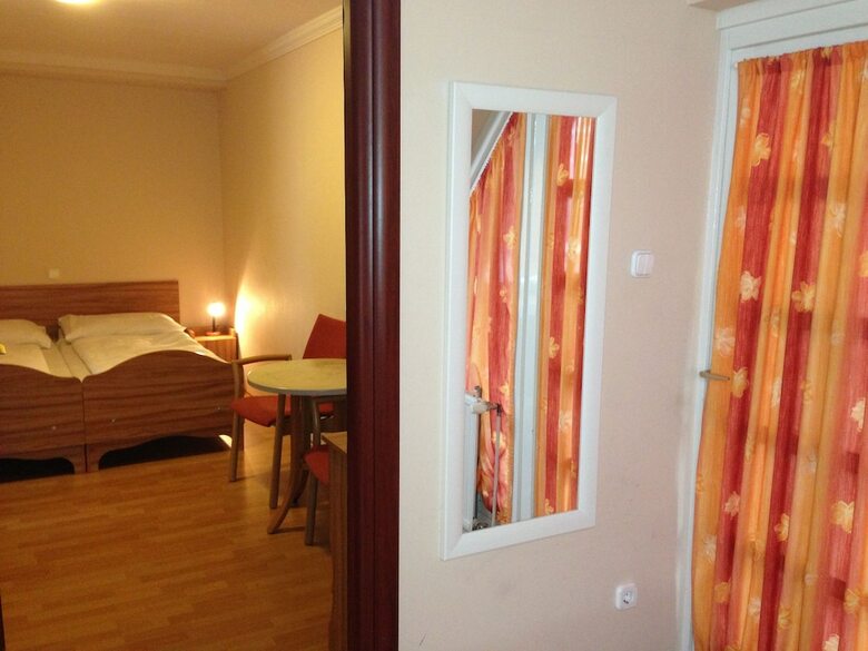 Apartamentos Kalvin Vendegszobak